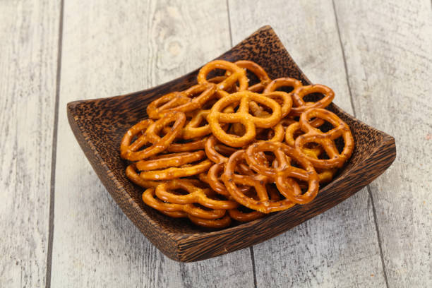 istock Salted tasty pretzel 1281760483