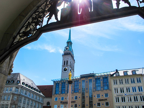 In April 2015, tourists could enjoy a sunny day on Marienplatz in Munich.
