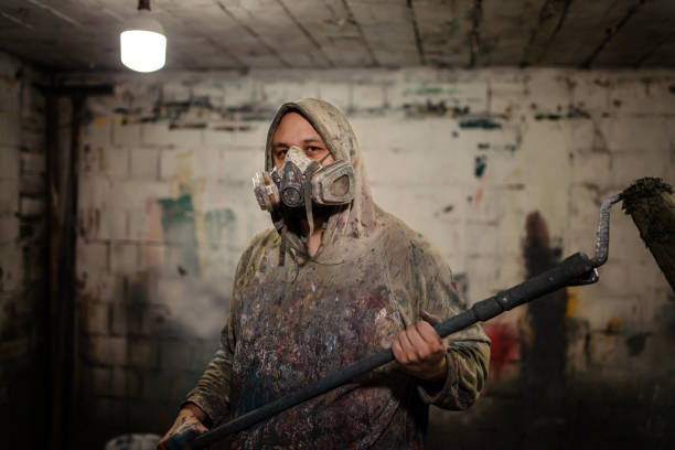 istock Male artist in workshop 1281937894