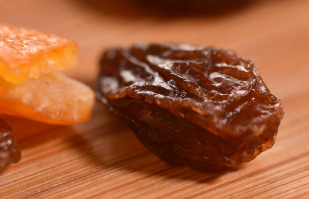 Raisins macro photo