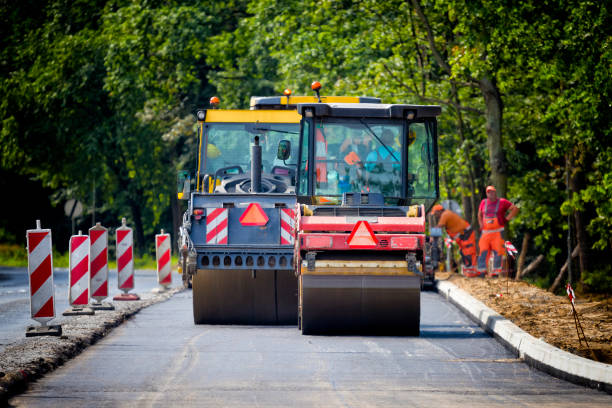 istock The road rollers harden the new asphalt layer 1282088036
