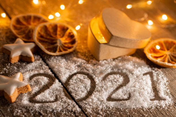 weihnachts- und neujahrsgrüße 2021 - turn back stock-fotos und bilder