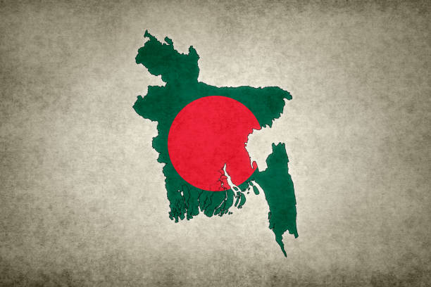 mapa grunge de bangladesh con su bandera impresa en - bangladesh map fotografías e imágenes de stock