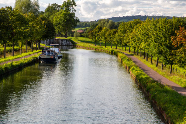 istock Canal de Bourgone in Burgundy 1282278490