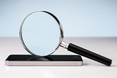 lupe-und-telefon.jpg?b=1&s=170x170&k=20&c=h-pZofaHE9ajs_S-4uDwFCwuIbORr5hXwDqL8wKMFGs=