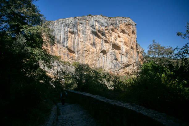 istock Chimiachas coat route in the Sierra de Guara. 1282339254