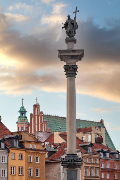 istock Sigismund's Column in Warsaw 1282343096