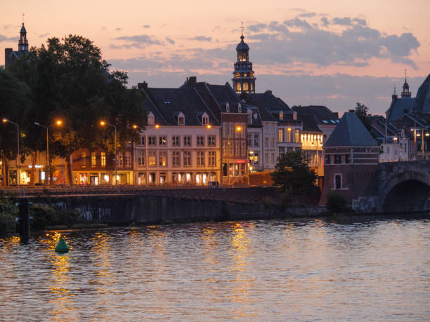 la ciudad de Maastricht en los Países Bajos - foto de stock