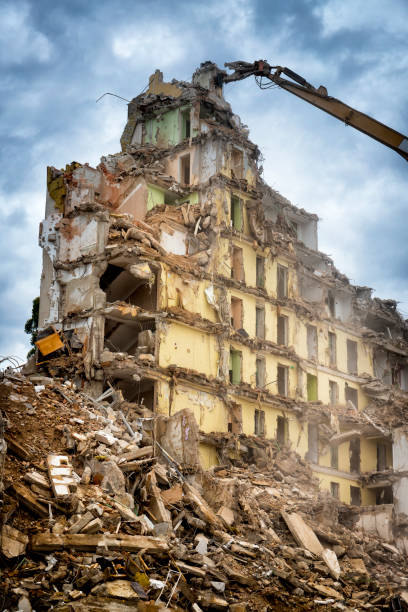 istock Demolition of an old apartment building 1282354454