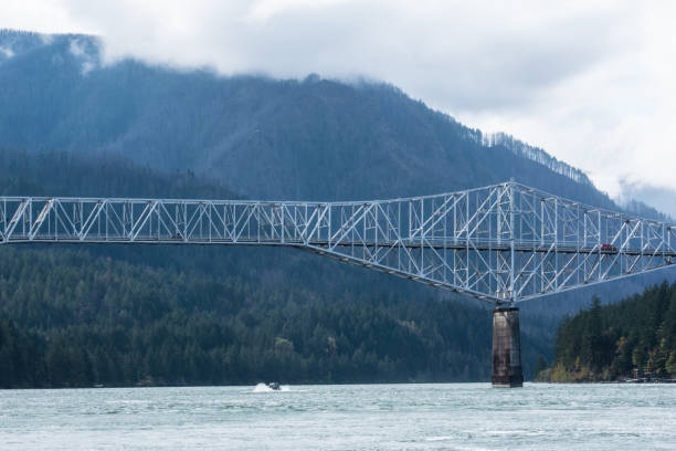 istock Bridge of gods cascade locks oregon side long 1282392556