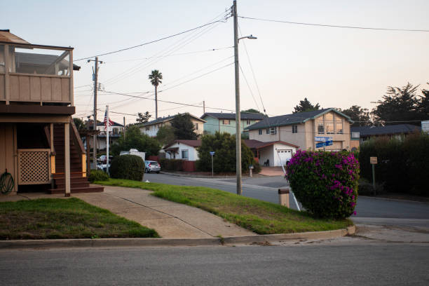 istock Housing Suburban Neighborhood 1282434163