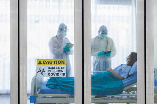 istock Caring for people infected with the COVID 19 1282440749