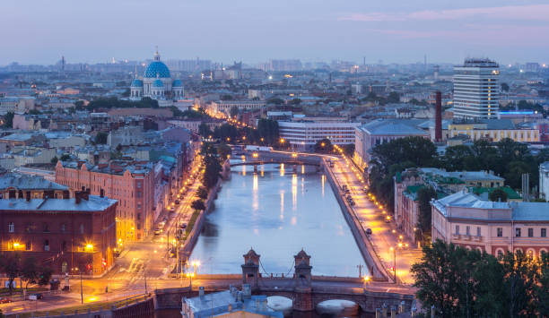 istock Summer night Fontanka river, Starokalinkin bridge, Kolomna district 1282514019