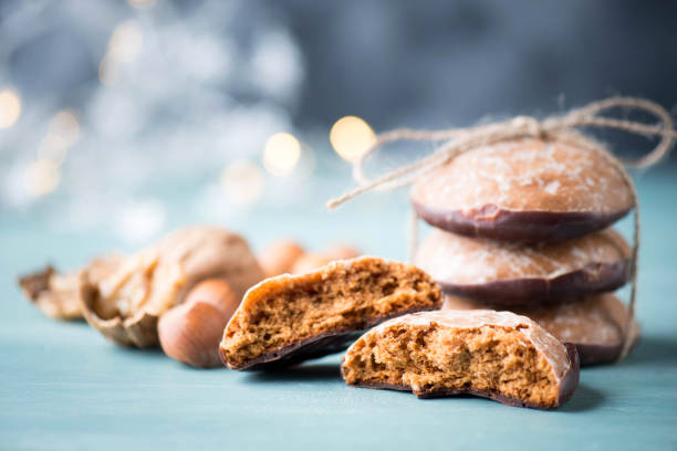 gingerbread, alemão nuremberg lebkuchen, doces de natal - bolo de gengibre - fotografias e filmes do acervo