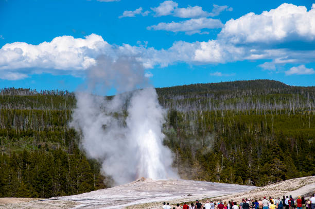 istock Yellowstone National Park 1282582734