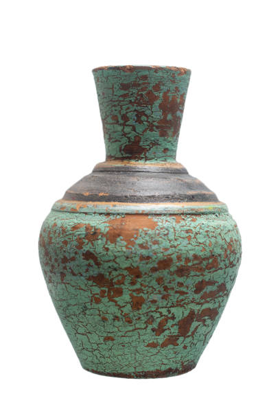 vaso in terracotta in stile vintage isolato su sfondo bianco - jug water pottery clay foto e immagini stock