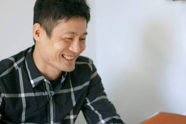 istock Man fun of reading 1282625385