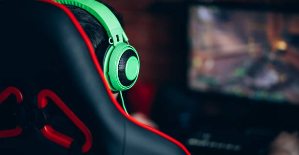 istock computer games, playing place 1282649278