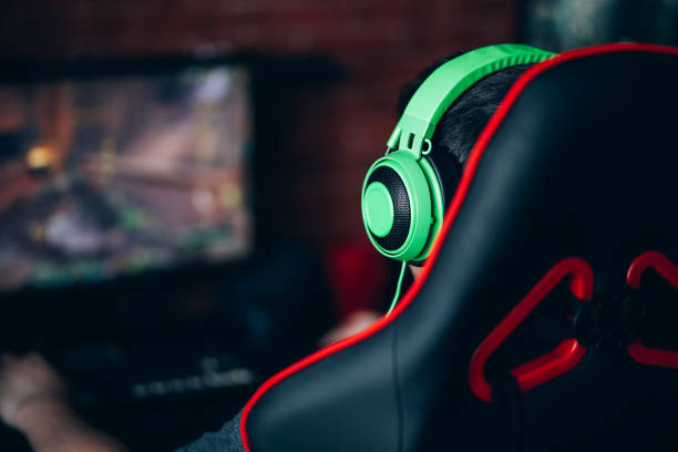 istock computer games, playing place 1282649288