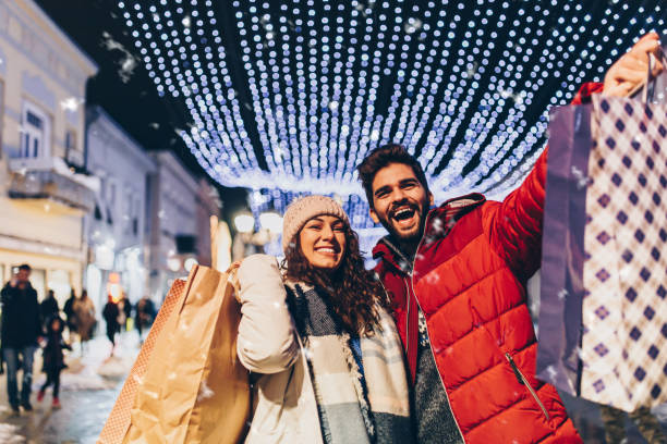 istock Christmas evening shopping 1282671980