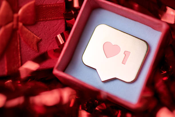 istock Like symbol in red gift box 1282734402