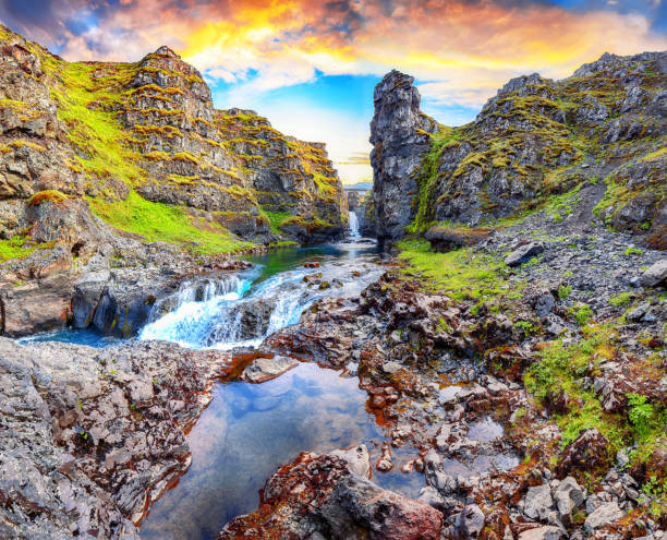 kolugljufur canyon e kolufossar cade - kolufossar foto e immagini stock