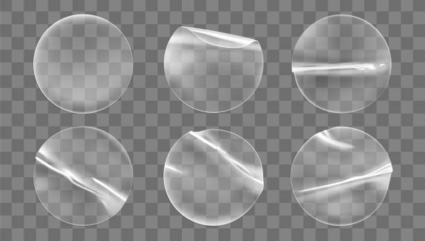 투명 한 둥근 접착제 스티커 는 투명 한 배경에 격리 된 설정 모의. 플라스틱 구겨진 둥근 끈적 끈적한 라벨에 붙어 있는 효과가 있습니다. 레이블 또는 가격 태그의 템플릿입니다. 3d 사실적 벡� - geometric shape transparent backgrounds glass stock illustrations