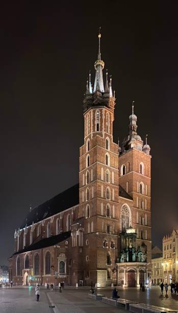 istock St. Mary’s Basilica, in Krakow 1282839719