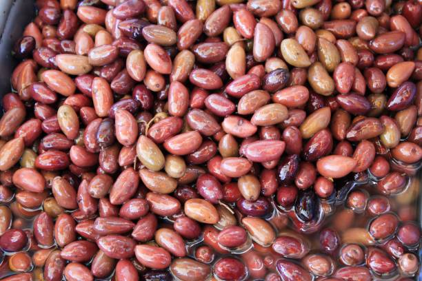 stall with kalamata or kalamon olives at street market - for sale industry farmers market market stall imagens e fotografias de stock