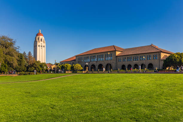 USA Stanford University editorial Campus buildings and hallways of the Stanford University, USA. Stanford, USA - September 11 2018. stanford university photos stock pictures, royalty-free photos & images