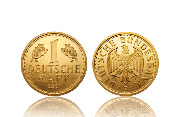 istock 1 DM Goldmark 2001 Spieglung 1282856828