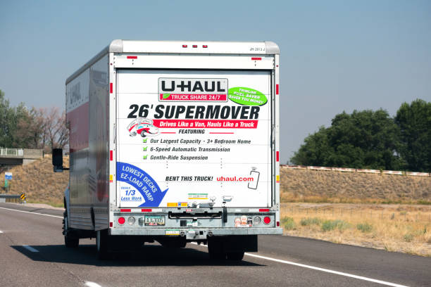 U-haul Moving & Storage At 31st & Main 260+ Uhaul Truck Stock Photos, Pictures & Royalty-Free Images - iStock