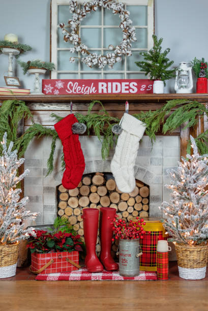 istock Holiday home decor on the fireplace mantel 1282925641