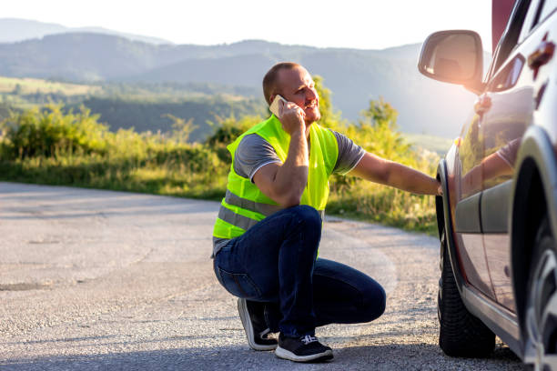 istock My tire is flat, could you help me? 1282975468