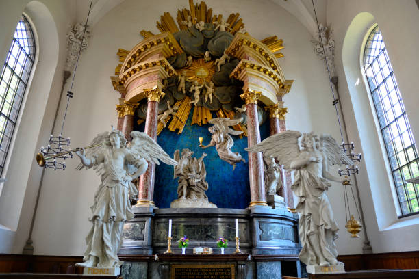 church of our saviour, copenhagen - denmark indoors church angel imagens e fotografias de stock