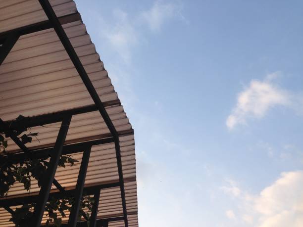 istock Roof Under the Sky 3 1283001578