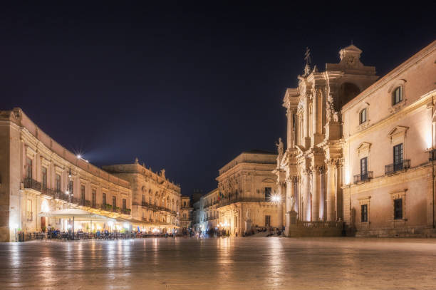 istock Central square in Ortigia in Sicily with impressive architecture and cozy restaurants 1283016850