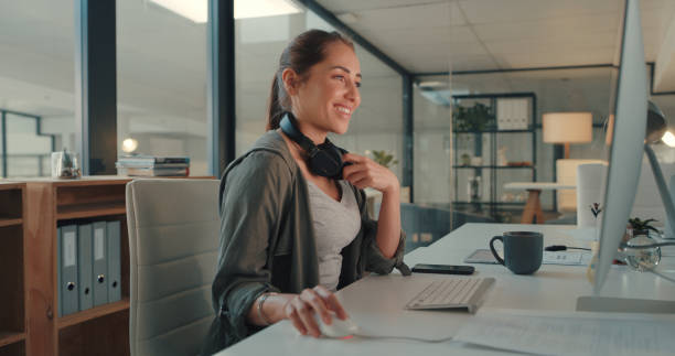 istock Building better usability of some websites 1283021206