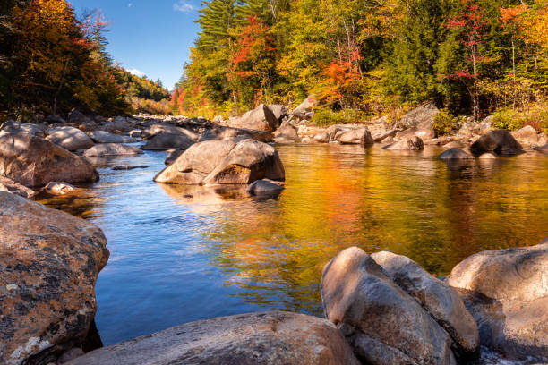 istock Along Kancamagus Highway in Autumn 1283043575