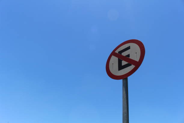 istock traffic sign in brazil 1283053767