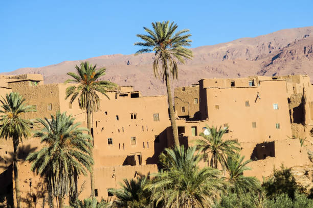 istock house in the desert, photo as background 1283085401