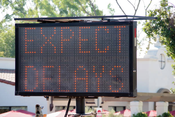 expect delays - esperar imagens e fotografias de stock