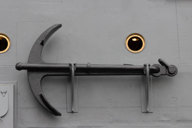 istock Anchor on a chain aboard the cruiser Avrora 1283165893