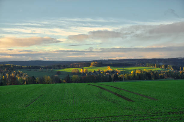 istock The beauty of countryside 1283191785