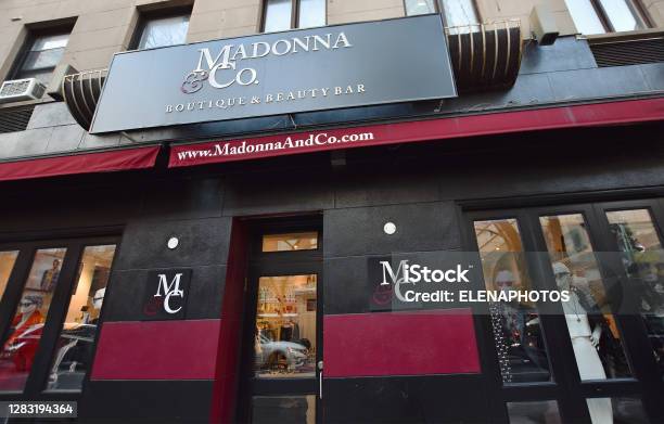 紐約經驗 照片檔及更多 麥當娜 - 歌手 照片 - 麥當娜 - 歌手, 吧 - 公共飲食地方, 品牌名稱