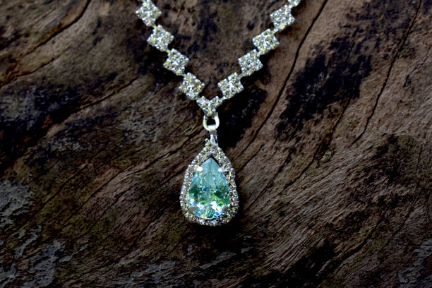 Diamond jewelry Diamond necklace pendant Luxurious, expensive Diamond jewelry Diamond necklace pendant Luxurious, expensive diamond earring stock pictures, royalty-free photos & images