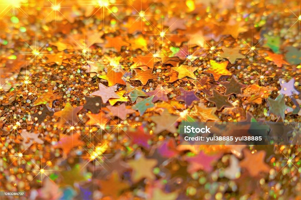 Año Nuevo Y Textura Brillante Navideña Fondo De Pantalla Brillante Brillante Teléfono Brillante Estrellas De Oro En Brillo Dorado Fondo Festivo De Invierno Con Fondo Festivo Dorado Bokehglitter Foto de stock y Año Nuevo Y Textura Brillante Navideña Fondo De Pantalla Brillante Brillante Teléfono Brillante Estrellas De Oro En Brillo Dorado Fondo Festivo De Invierno Con Fondo Festivo Dorado Bokehglitter Foto de stock y