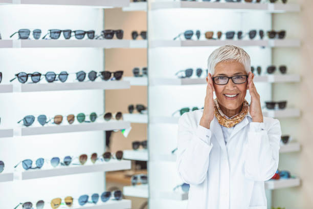 istock She sees success clearly ahead of her 1283327571