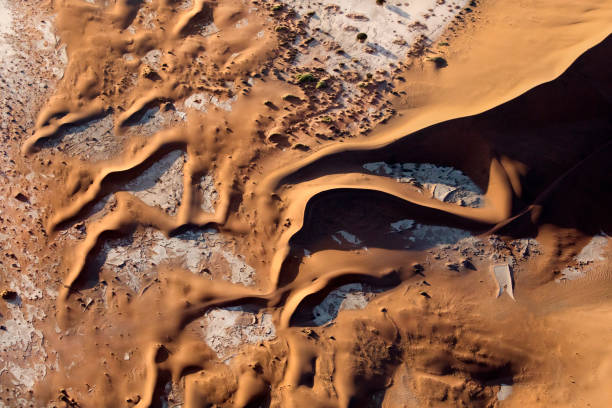 나미비아 소수스블레이의 붉은 모래 언덕. - great sand sea 뉴스 사진 이미지