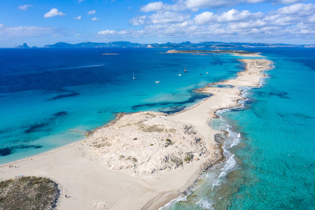 formentera ein paradies im herbst - insel formentera stock-fotos und bilder